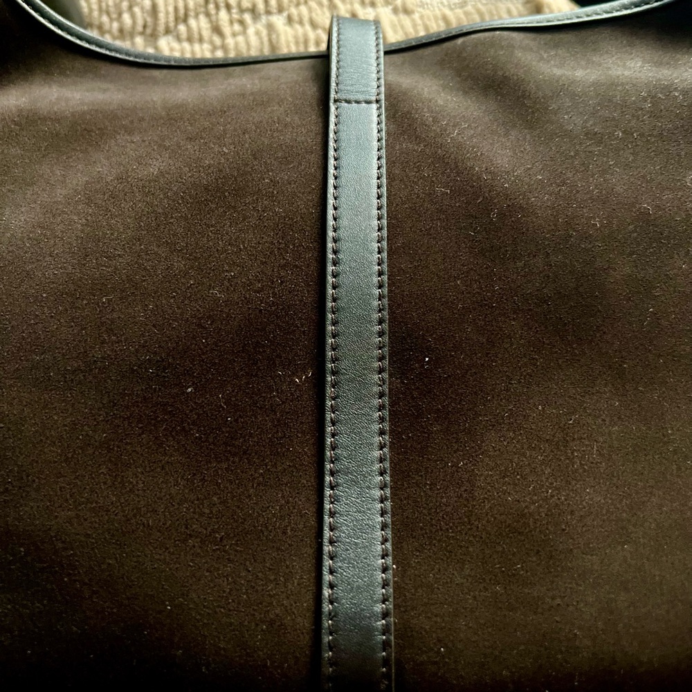 Gucci “Jackie” Vintage Bag.  Brown suede, bamboo handle, and rare crab clasp. - Picture 7 of 12